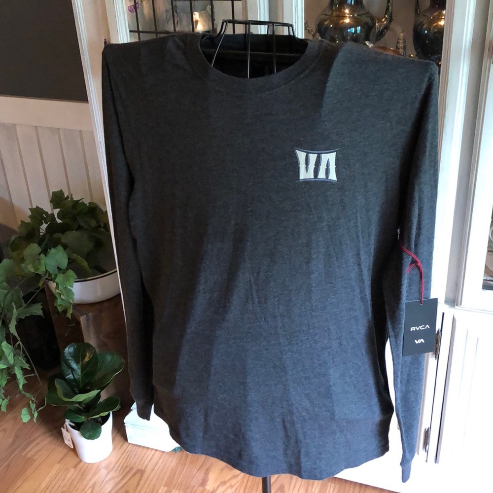 New RVCA dark gray long sleeve tee